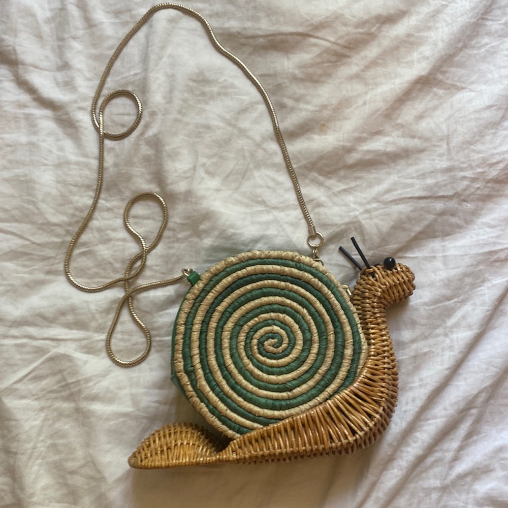 Limited Edition Kate Spade Snail Wicker Purse
